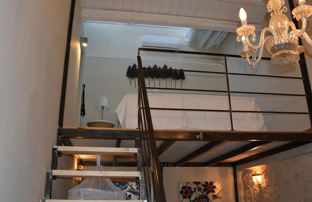 Smaragdi Boutique Hotel-1